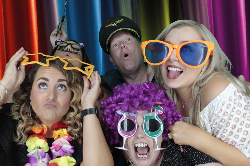 DHL South Regional Meeting | View more photos from the event at gallery.myphotoboothexperience.co.uk/u/MyPhotoBoothExperienceLtd/DHL-South-Regional-Meeting
